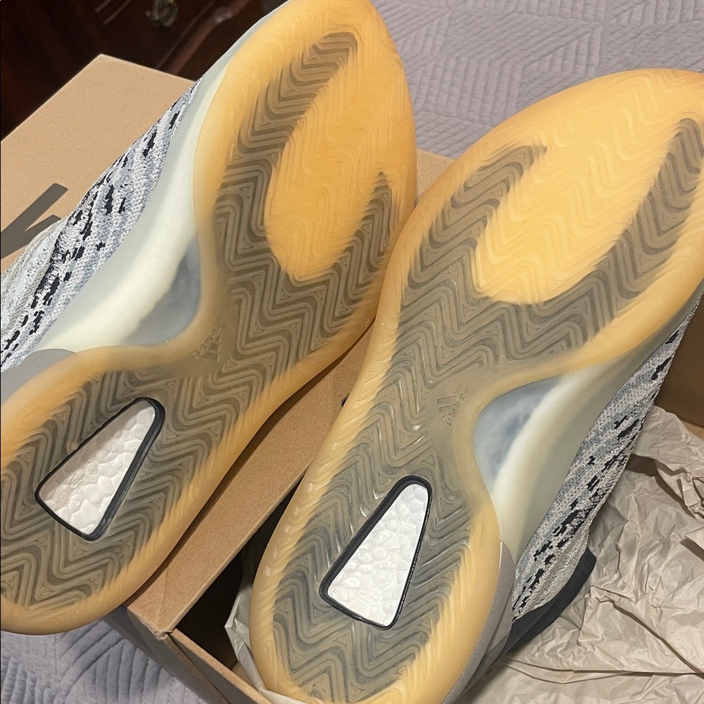 Yeezy Mens Sneakers in Black, Cream, Tan - Picture 3 of 5